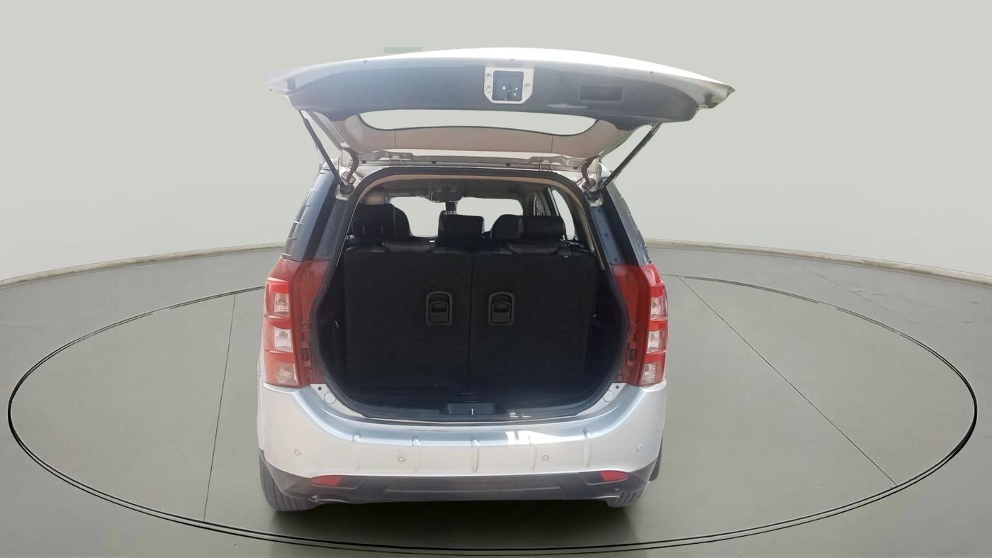 2014 Mahindra XUV500 W6, Diesel, Manual, 79,481 km, exterior