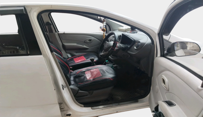 2016 Datsun Redi Go T (O), Petrol, Manual, 74,381 km, interior