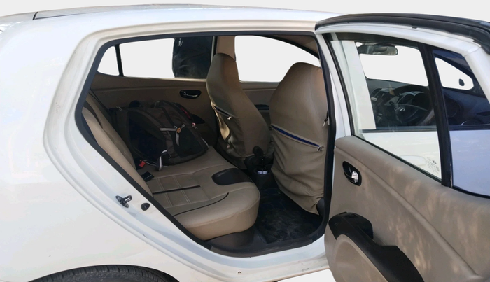 2011 Hyundai i10 MAGNA 1.2, Petrol, Manual, 67,278 km, interior