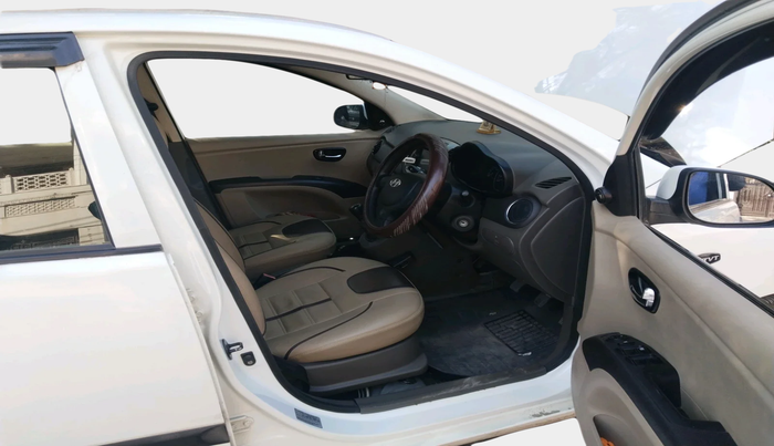 2011 Hyundai i10 MAGNA 1.2, Petrol, Manual, 67,278 km, interior