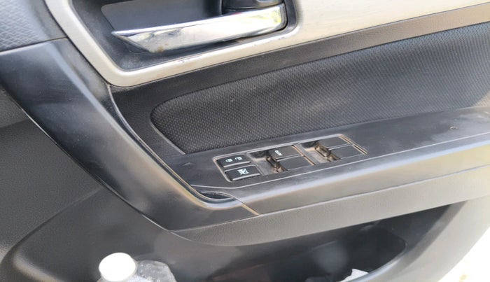 2018 Maruti Vitara Brezza ZDI PLUS AMT, Diesel, Automatic, 86,986 km, interior