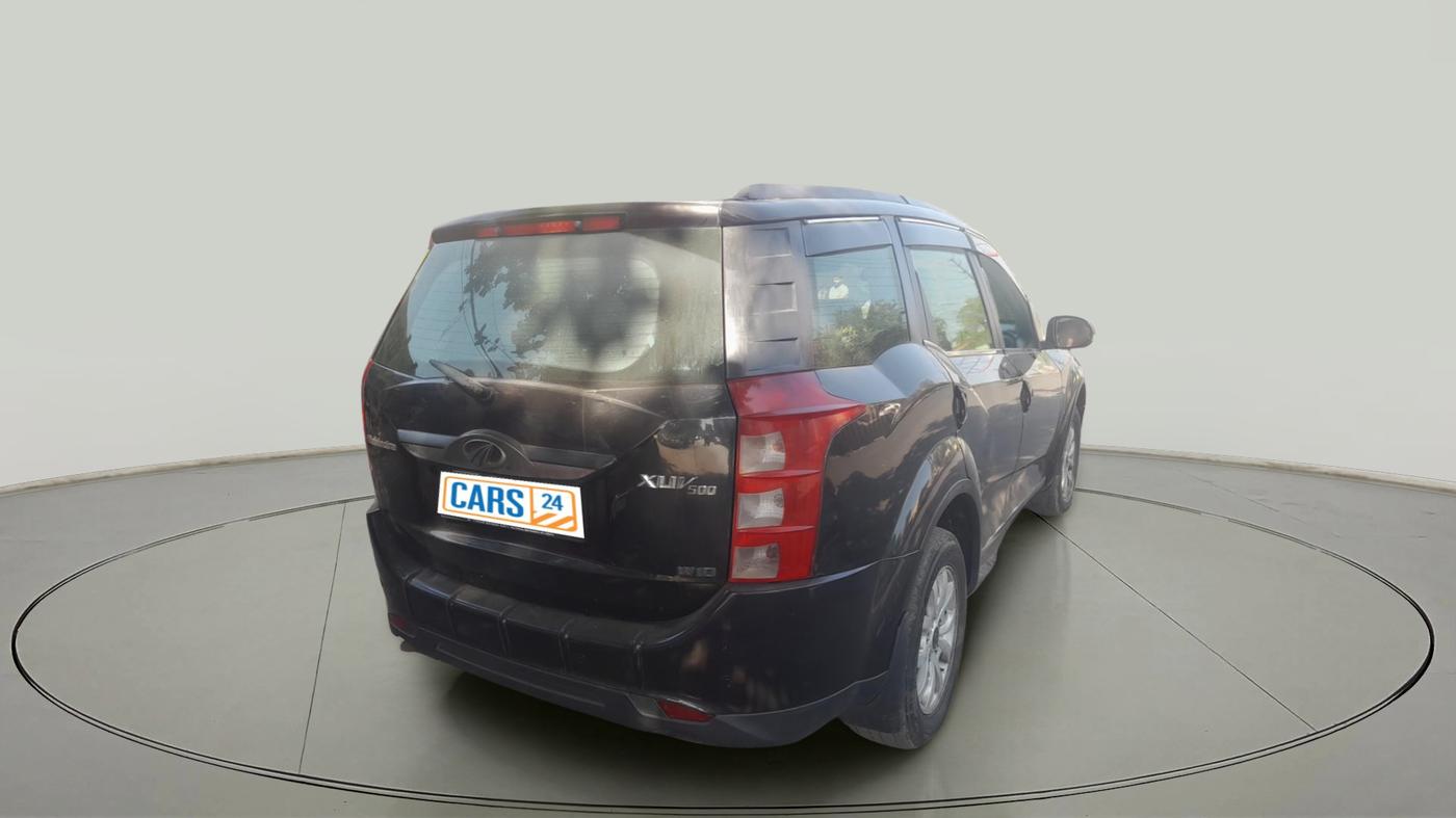 2015 Mahindra XUV500 W10, Diesel, Manual, 77,595 km, exterior