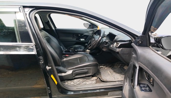 2021 Tata Harrier XTA PLUS 2.0L KRYOTEC DARK EDITION, Diesel, Automatic, 63,179 km, interior