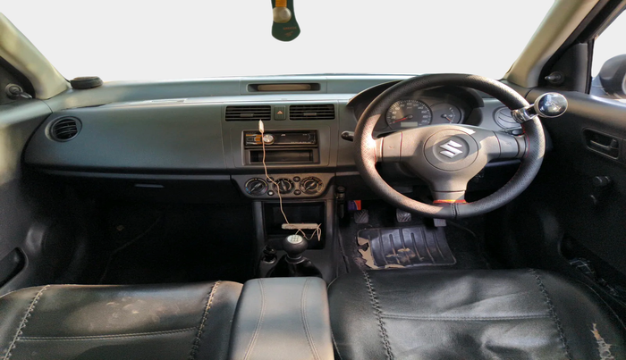 2011 Maruti Swift LXI, Petrol, Manual, 1,52,886 km, interior