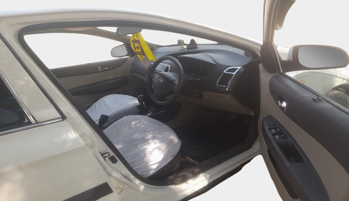 2012 Hyundai i20 MAGNA (O) 1.4 CRDI, Diesel, Manual, 1,22,601 km, interior