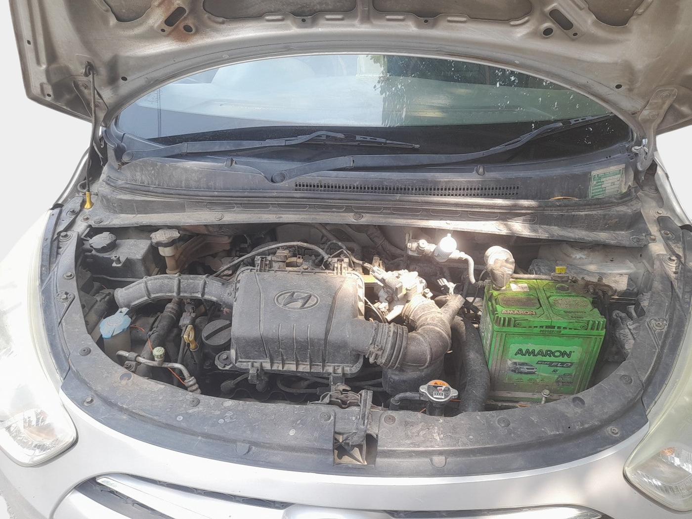 2015 Hyundai i10 MAGNA 1.1, Petrol, Manual, 8,70,100 km, exterior