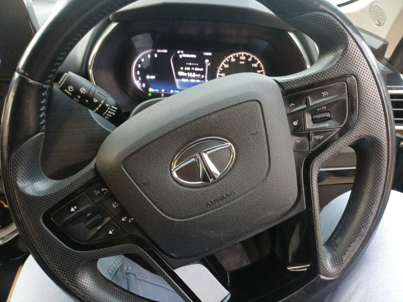 2021 Tata Safari XZ PLUS, Diesel, Manual, 46,804 km, interior