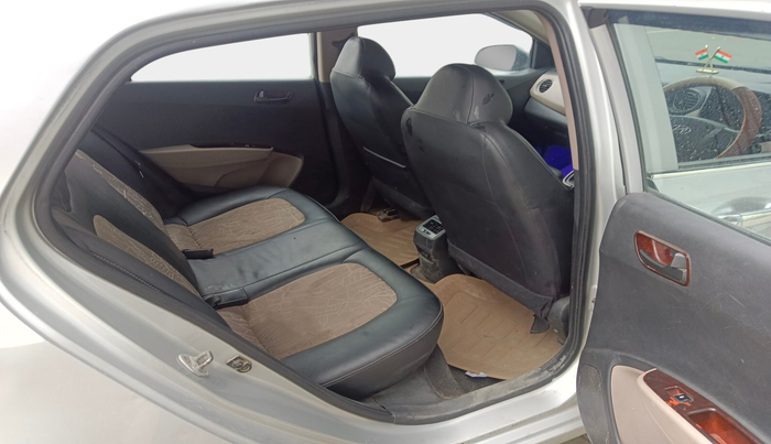 2016 Hyundai Grand i10 MAGNA 1.1 CRDI, Diesel, Manual, 74,851 km, interior