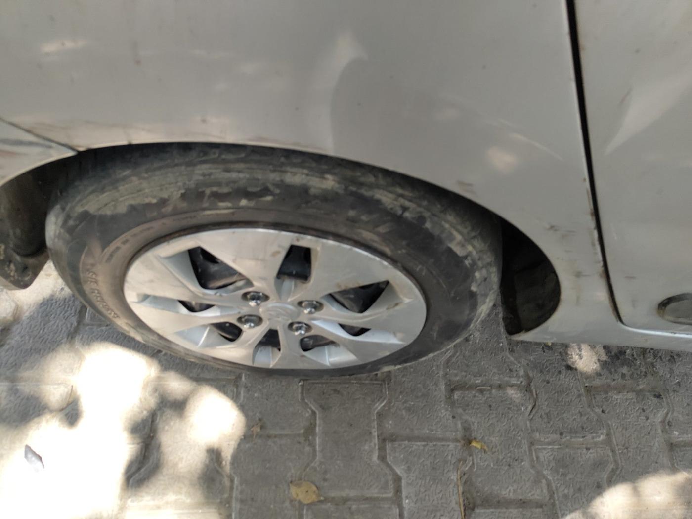 2016 Hyundai Xcent S 1.2, Petrol, Manual, 56,537 km, tyre