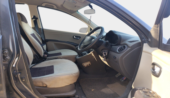 2011 Hyundai i10 MAGNA 1.1, Petrol, Manual, 51,379 km, interior