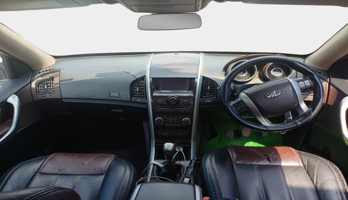 2014 Mahindra XUV500 W8, Diesel, Manual, 1,45,249 km, interior