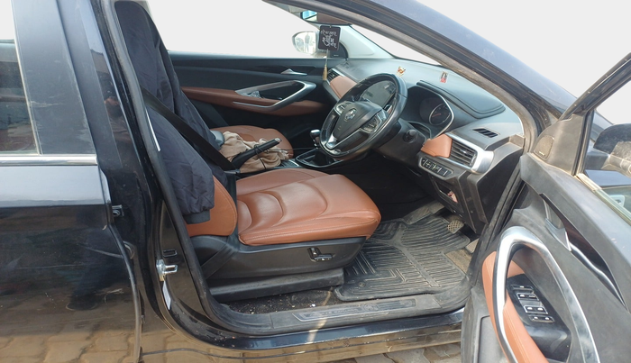 2021 MG HECTOR PLUS SELECT 2.0 DIESEL TURBO MT 7-STR, Diesel, Manual, 78,362 km, interior