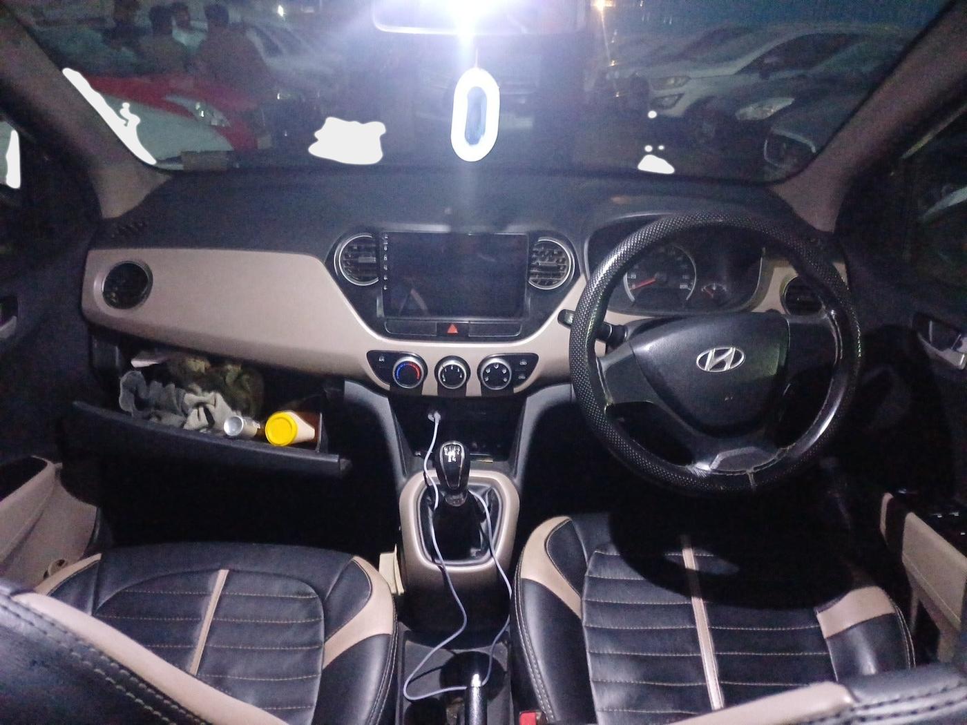 2014 Hyundai Grand i10 SPORTZ 1.1 CRDI, Diesel, Manual, 1,30,001 km, interior