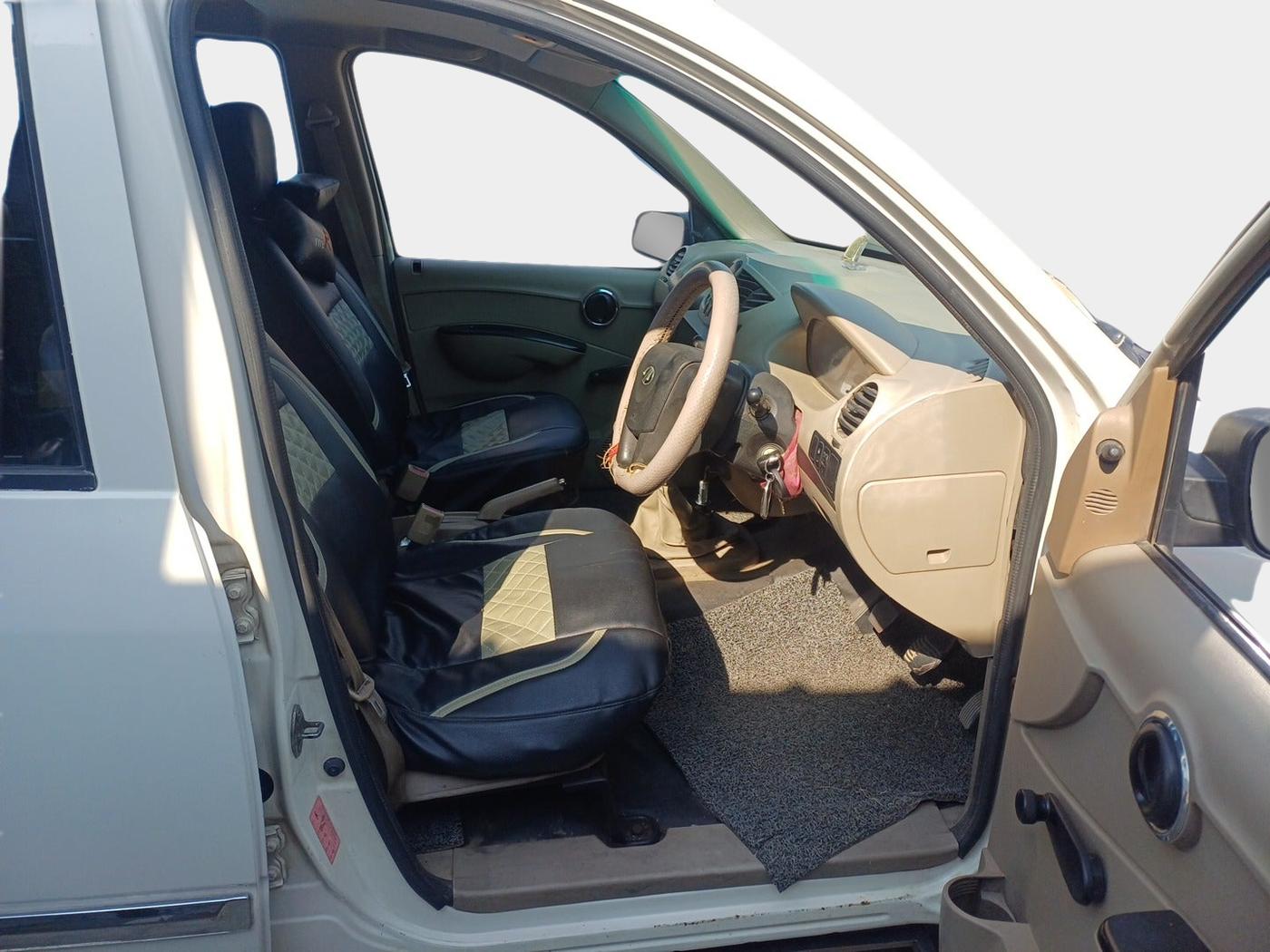 2014 Mahindra Xylo D2 BS-III, Diesel, Manual, 74,493 km, interior
