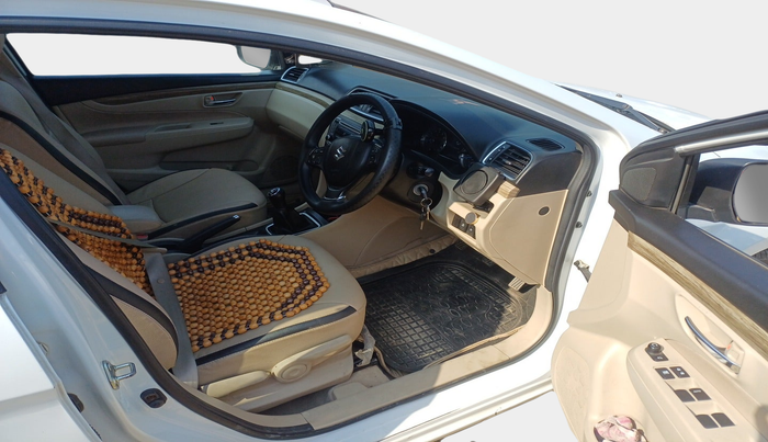 2020 Maruti Ciaz DELTA 1.5 SHVS MT PETROL, Petrol, Manual, 71,819 km, interior