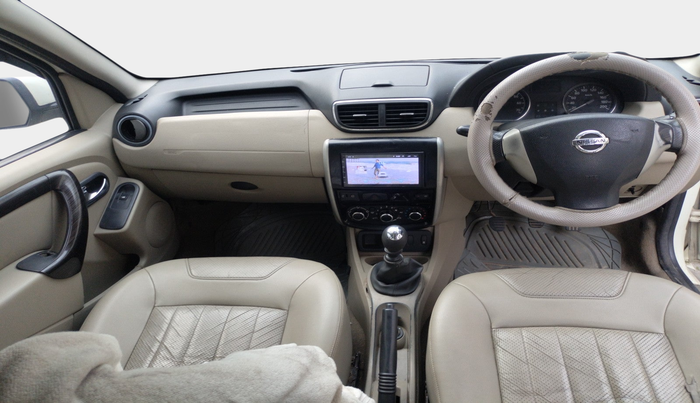 2014 Nissan Terrano XV D THP 110 PS, Diesel, Manual, 50,197 km, interior