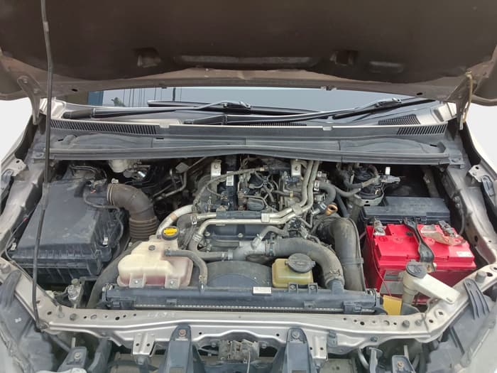 2016 Toyota Innova Crysta 2.4 VX 7 STR, Diesel, Manual, 94,342 km, exterior