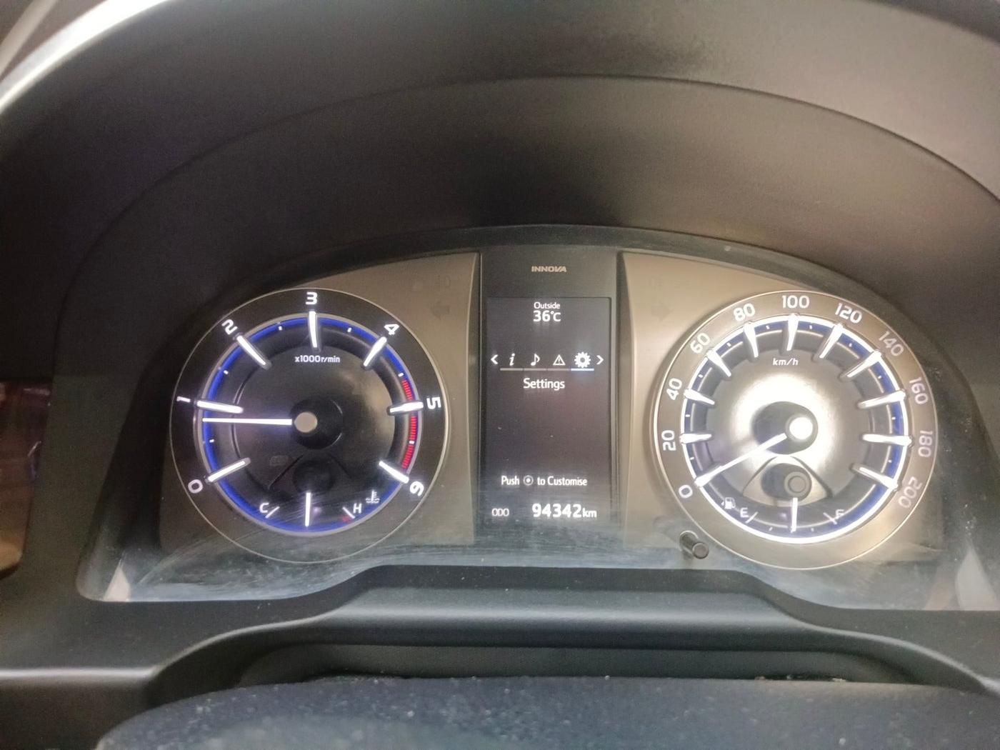 2016 Toyota Innova Crysta 2.4 VX 7 STR, Diesel, Manual, 94,342 km, interior