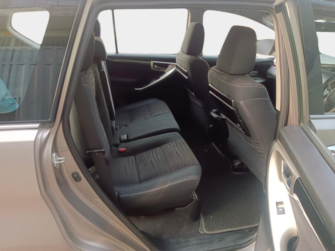 2016 Toyota Innova Crysta 2.4 VX 7 STR, Diesel, Manual, 94,342 km, interior