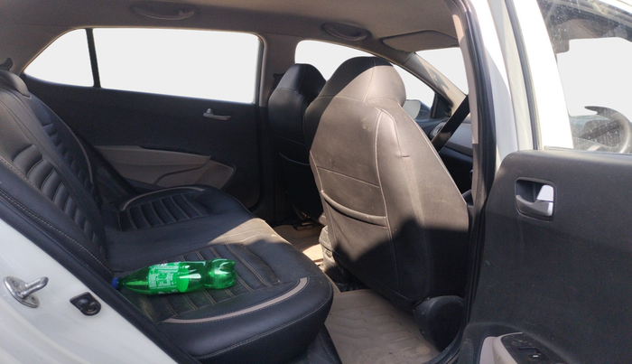 2015 Hyundai Grand i10 SPORTZ 1.1 CRDI, Diesel, Manual, 99,510 km, interior