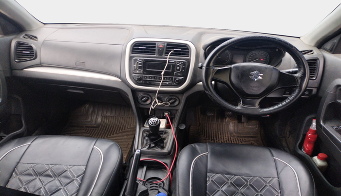 2016 Maruti Vitara Brezza VDI (O), Diesel, Manual, 99,725 km, interior