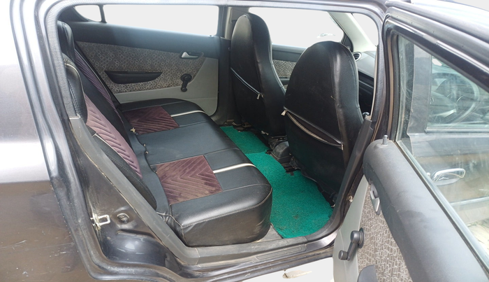 2017 Maruti Alto 800 LXI, Petrol, Manual, 1,04,975 km, interior
