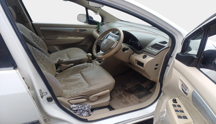 2016 Maruti Ertiga ZDI + SHVS, Diesel, Manual, 1,25,337 km, interior