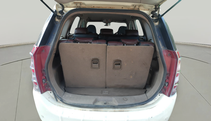 2012 Mahindra XUV500 W6, Diesel, Manual, 1,59,811 km, exterior