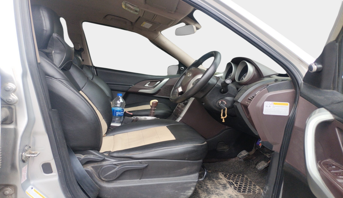 2013 Mahindra XUV500 W8, Diesel, Manual, 84,547 km, interior