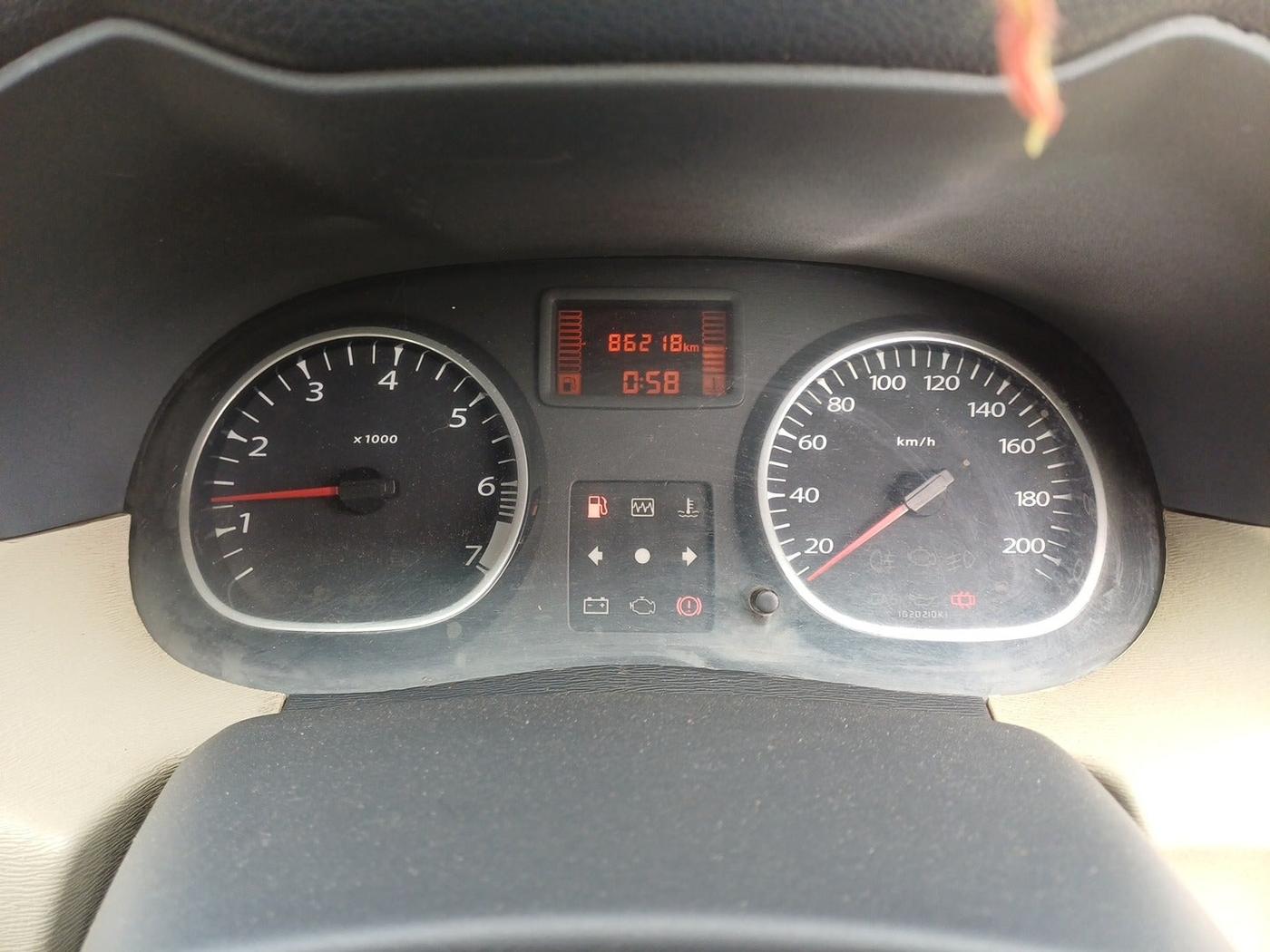 2014 Renault Duster RXL PETROL, Petrol, Manual, 86,218 km, interior