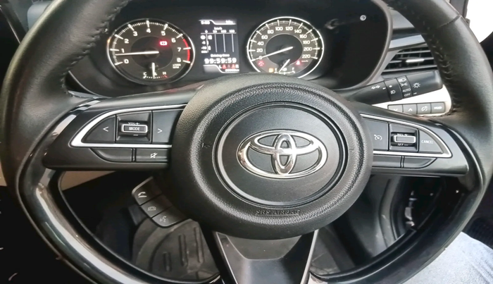 2024 Toyota Glanza V, Petrol, Manual, 25,590 km, interior