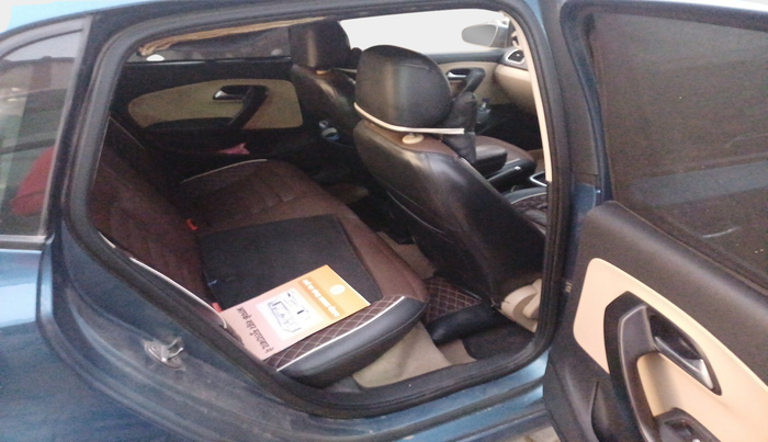 2016 Volkswagen Ameo HIGHLINE1.2L, Petrol, Manual, 63,972 km, interior