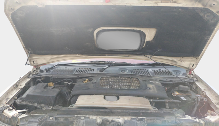 2013 Mahindra Quanto C6, Diesel, Manual, 1,02,800 km, exterior