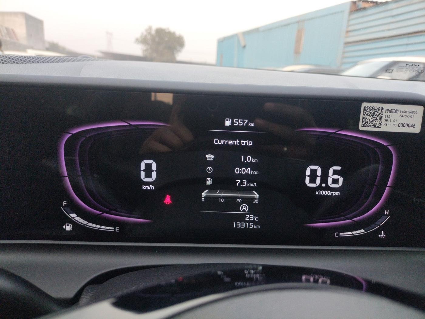 2024 KIA SELTOS  HTX 1.5 PETROL MT, Petrol, Manual, 15,132 km, interior