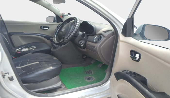 2013 Hyundai i10 SPORTZ 1.2, Petrol, Manual, 1,34,275 km, interior
