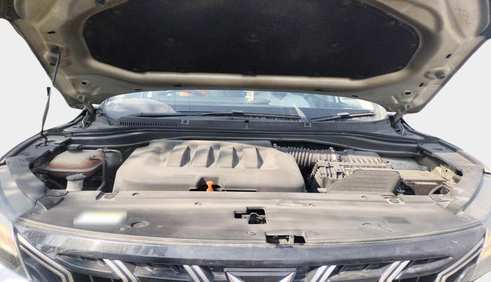 2021 Mahindra XUV700 AX 7 LUXURY P AT 7 STR, Petrol, Automatic, 93,305 km, exterior