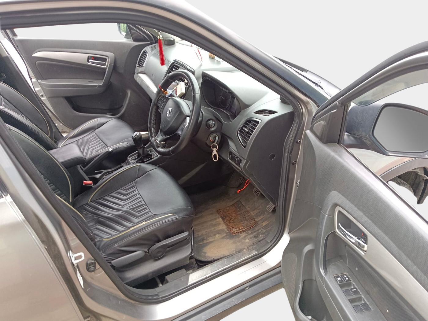 2017 Maruti Vitara Brezza ZDI, Diesel, Manual, 81,596 km, interior