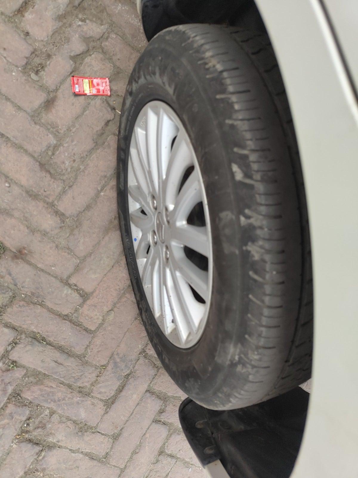 2018 Maruti Dzire ZDI AMT, Diesel, Automatic, 58,596 km, tyre
