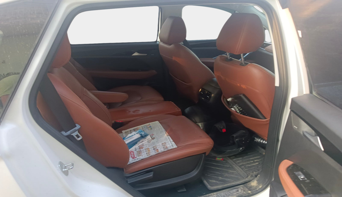 2022 MG HECTOR PLUS SHARP 2.0 DIESEL TURBO MT 6-STR, Diesel, Manual, 44,673 km, interior