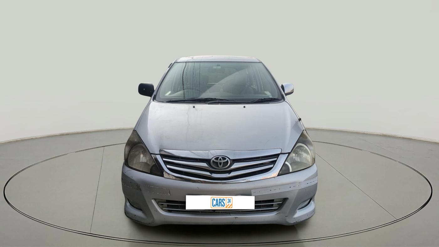 2011 Toyota Innova V 2.5 8 STR, Diesel, Manual, 4,23,264 km, exterior