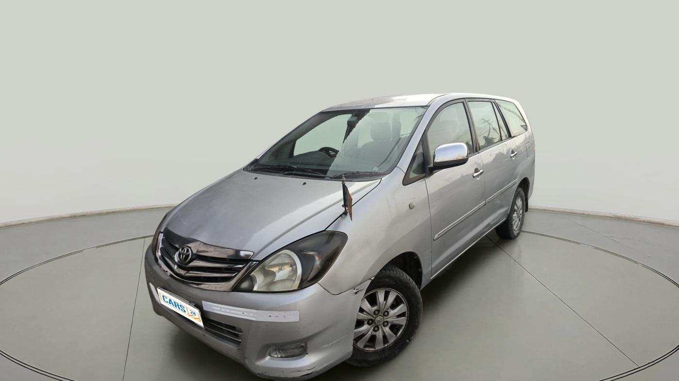 2011 Toyota Innova V 2.5 8 STR, Diesel, Manual, 4,23,264 km, exterior