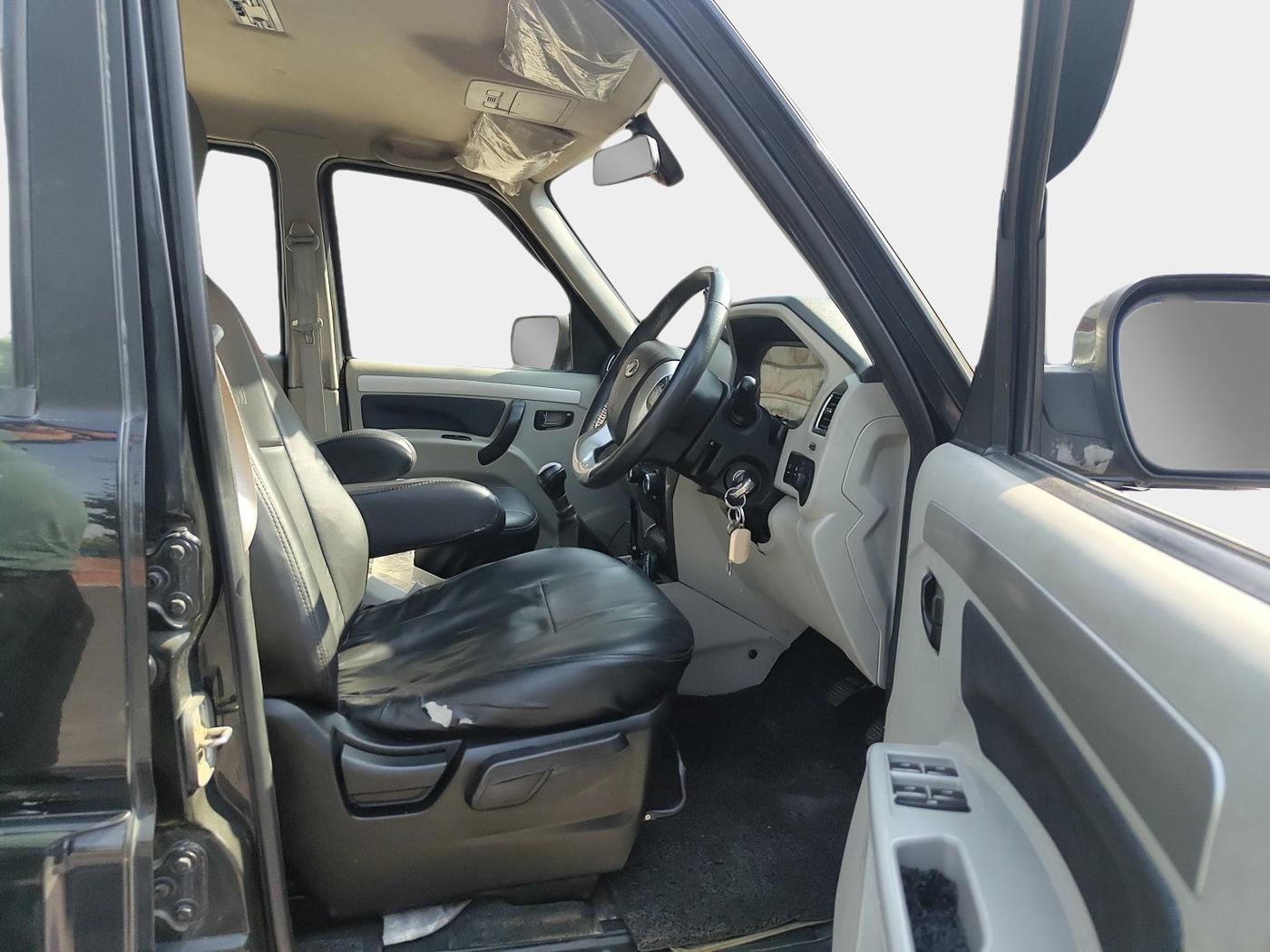 2021 Mahindra Scorpio S11 2WD, Diesel, Manual, 81,523 km, interior