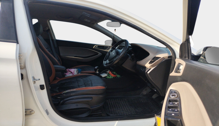 2016 Hyundai Elite i20 ASTA 1.4 CRDI (O), Diesel, Manual, 1,31,352 km, interior