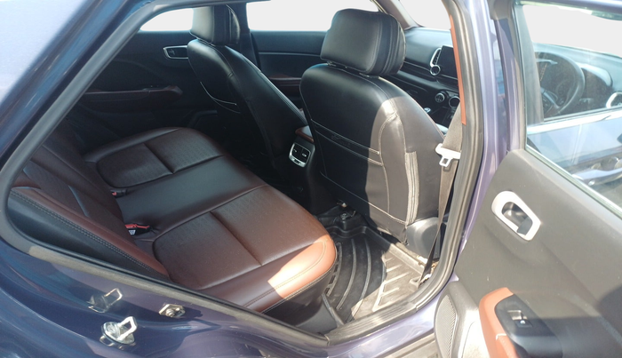 2022 Hyundai VENUE SX 1.0 TURBO, Petrol, Manual, 24,178 km, interior