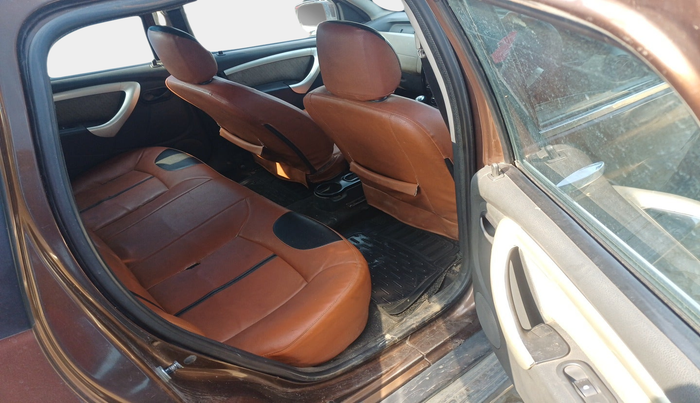 2014 Renault Duster 85 PS RXL DIESEL, Diesel, Manual, 1,40,088 km, interior