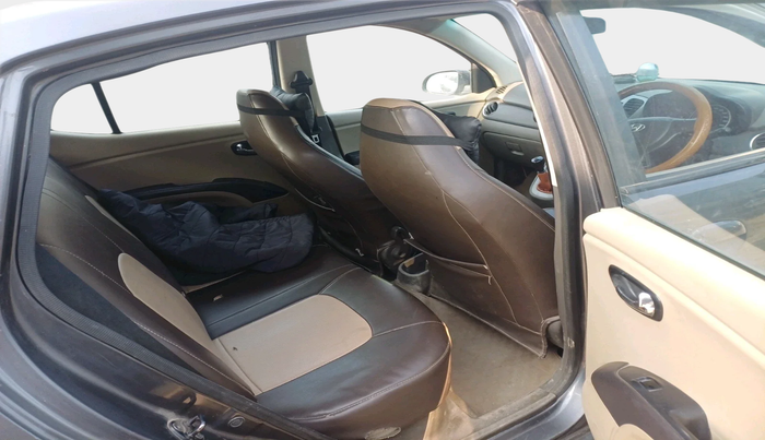 2011 Hyundai i10 MAGNA 1.2, Petrol, Manual, 1,13,598 km, interior