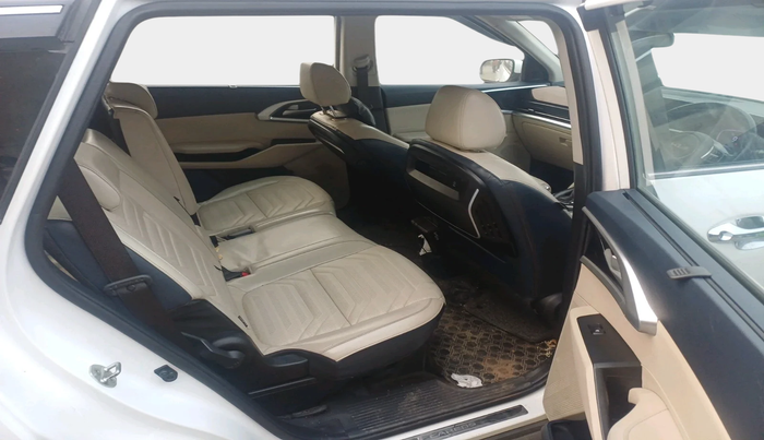 2022 KIA CARENS LUXURY PLUS 1.4 PETROL DCT 7 STR, Petrol, Automatic, 1,01,978 km, interior