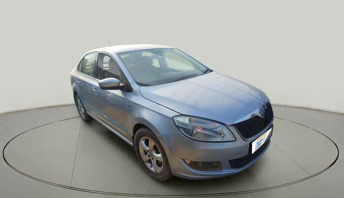 2013 Skoda Rapid ELEGANCE 1.6 TDI CR MT, Diesel, Manual, 1,04,923 km, exterior