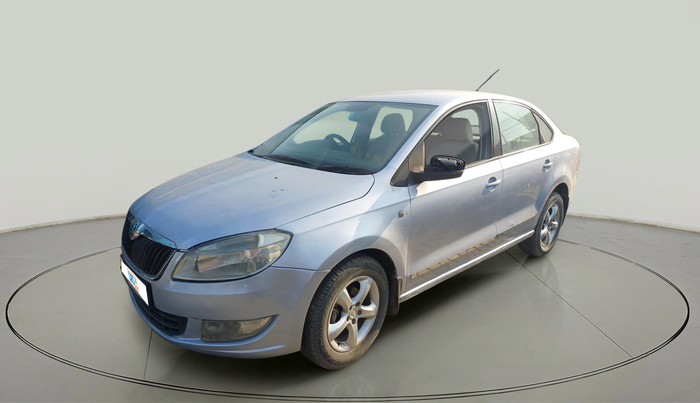 2013 Skoda Rapid ELEGANCE 1.6 TDI CR MT, Diesel, Manual, 1,04,923 km, exterior
