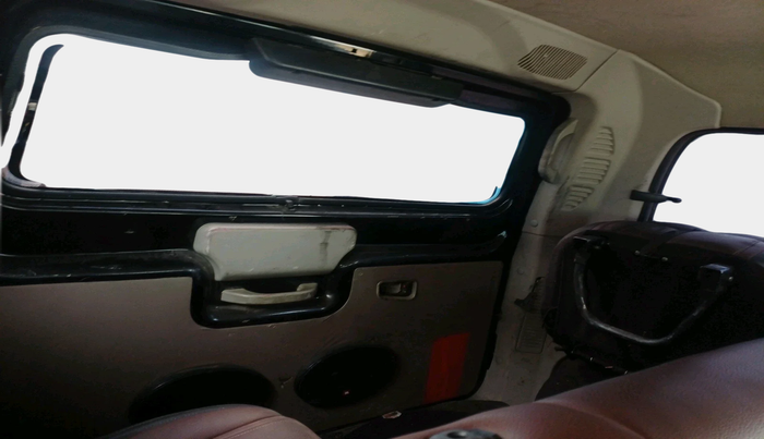 2016 Mahindra Scorpio S10, Diesel, Manual, 88,080 km, interior